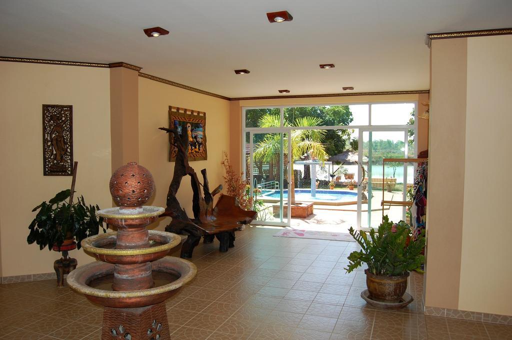 Changthai Comfort Guest House Udon Thani Exterior photo