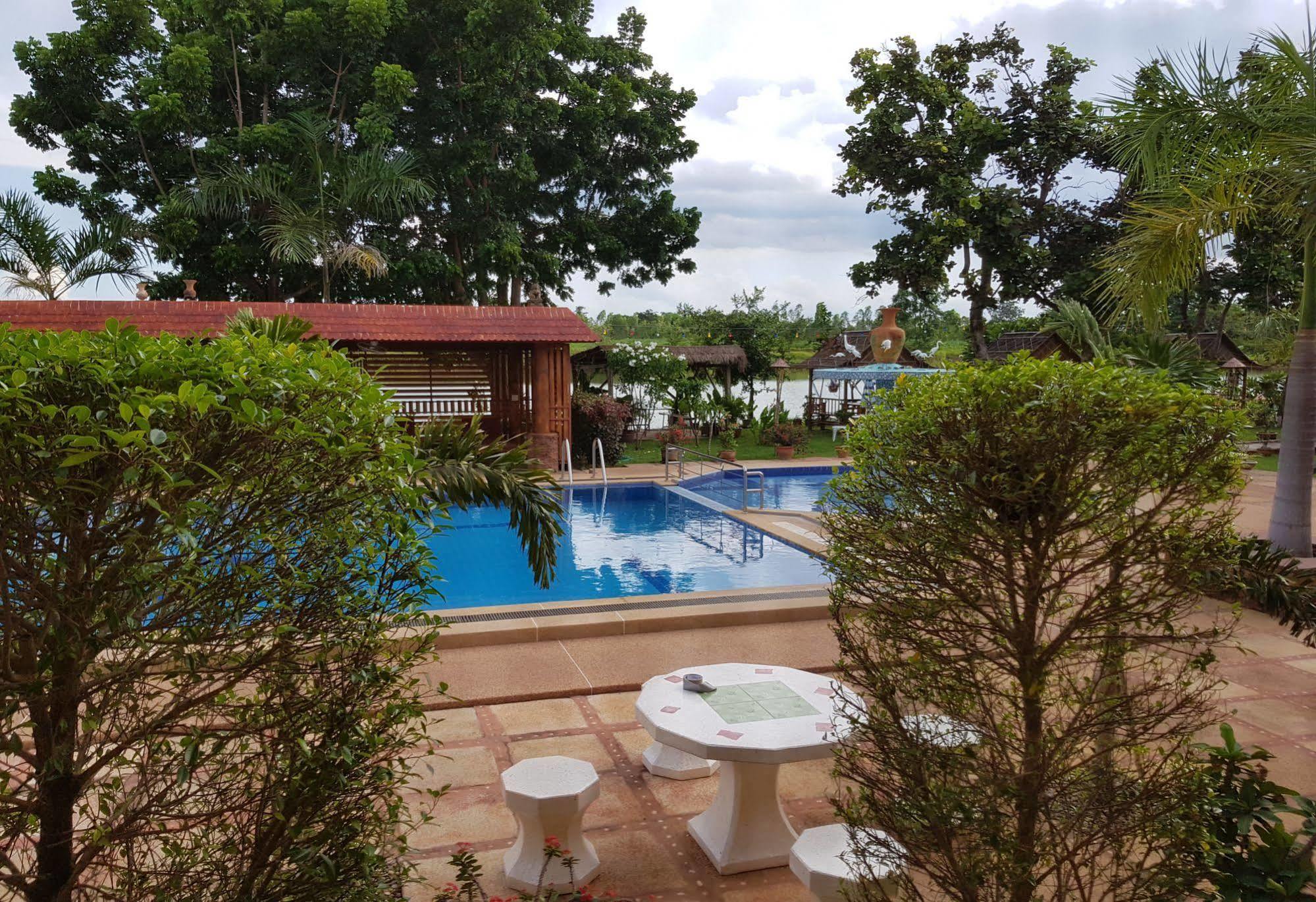 Changthai Comfort Guest House Udon Thani Exterior photo